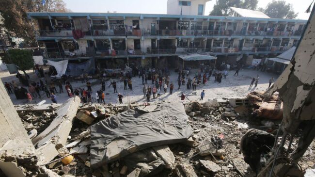 Borrell pide una investigación independiente del ataque israelí contra una escuela de la UNRWA