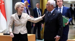 Los líderes de la UE acuerdan que Von der Leyen, Costa y Kallas ocupen los altos cargos