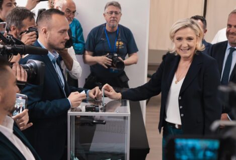 Los franceses salen a votar en masa: la participación sube 20 puntos respecto a 2022