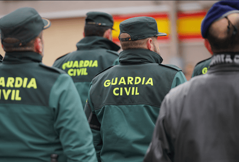 La Guardia Civil abre sus puertas en el País Vasco para «mostrar normalidad» posETA