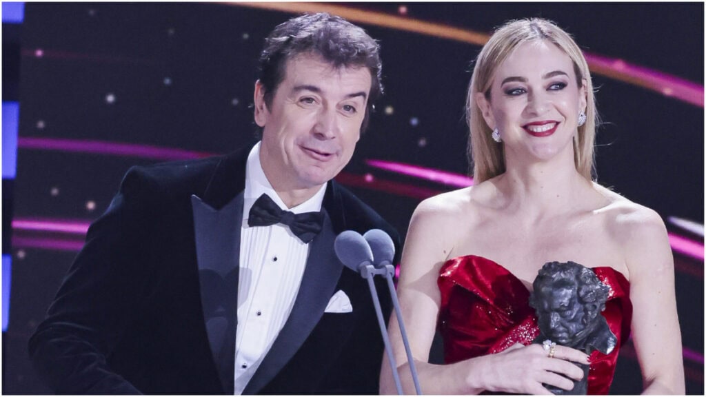 La vida personal de Marta Hazas su boda con Javier Veiga y la razón