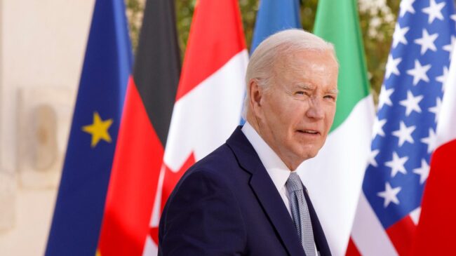 Biden rechaza la propuesta de Putin y alega que no está en condición de dictar términos de paz