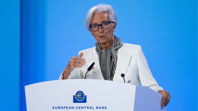 Lagarde: el BCE no se compromete con ninguna trayectoria de los tipos de interés
