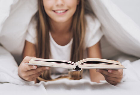 Los alumnos que leen libros en papel sacan mejores notas que los que lo hacen en digital