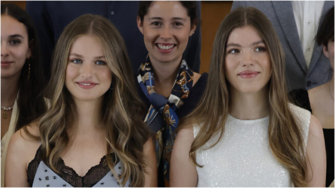 Lo que no se vio del día más especial de Leonor y Sofía: dos sorpresas y un look rompedor