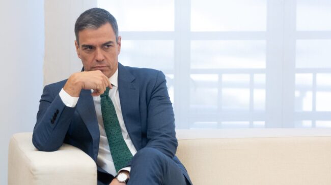 Sánchez monta la reventa de los reguladores económicos con Ribera de taquillera