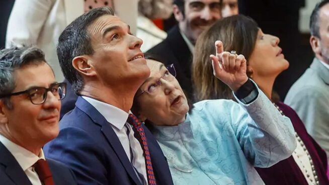 Denuncian a Begoña Gómez ante la CNMC por atentar contra la libre competencia