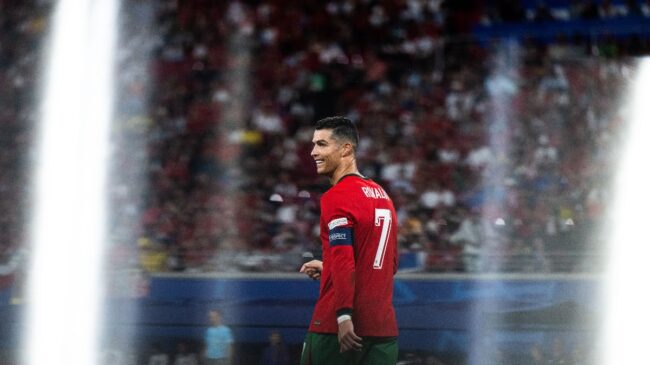 Portugal consigue una agónica victoria ante República Checa en su partido inaugural