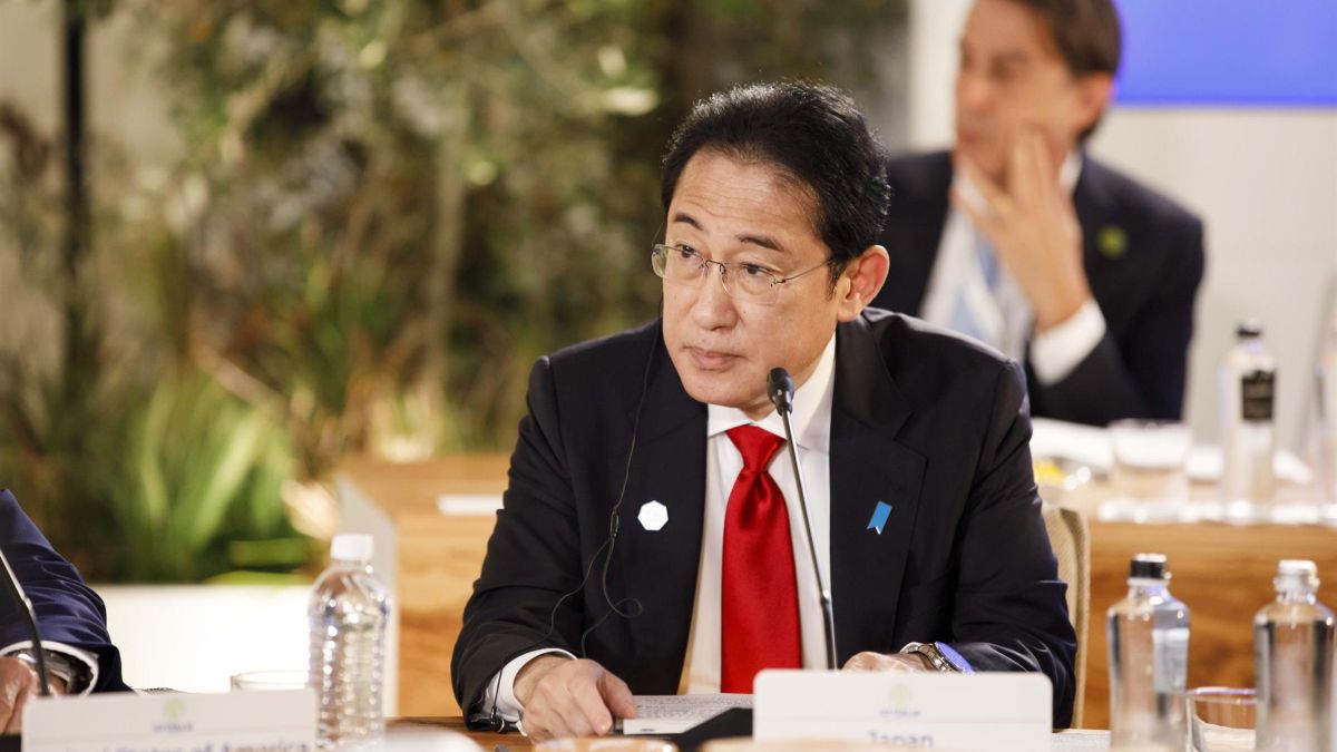 La oposición japonesa presenta una moción contra el Gobierno por los escándalos de financiación
