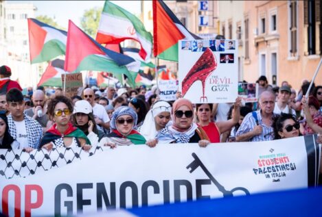 Decenas de miles de israelíes vuelven a tomar las calles para protestar contra Netanyahu