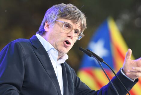 Puigdemont renuncia a pedir que se le aplique la amnistía, pero ya estudia su regreso a España