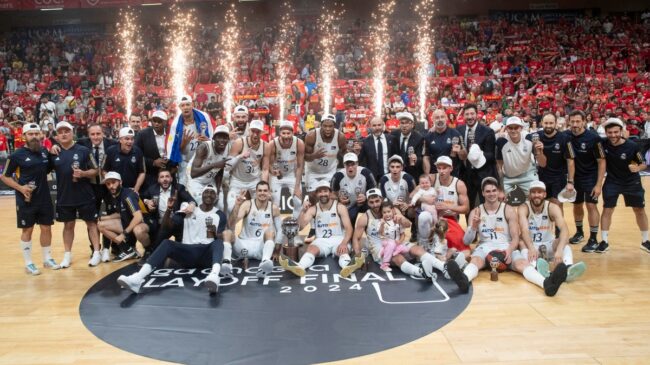 El Real Madrid de baloncesto conquista su liga número 37 tras vencer al UCAM Murcia