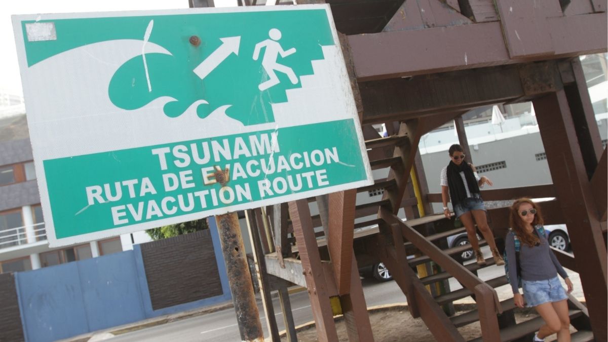 Un terremoto de magnitud 7 en el sur de Perú activa la alerta de tsunami en la costa