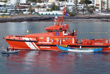 Un crucero que se dirigía a Tenerife rescata un cayuco con cinco muertos y 68 supervivientes