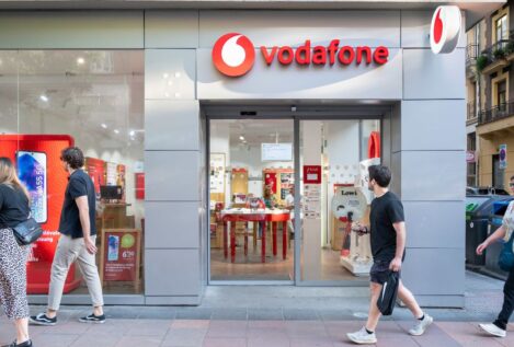 Vodafone ofrece una indemnización de 24 días por año al comenzar las negociaciones del ERE