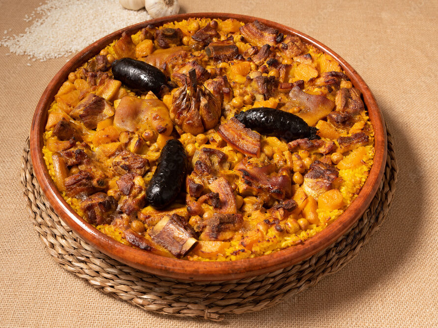 Arroz al horno valenciano. 
Adobe Stock