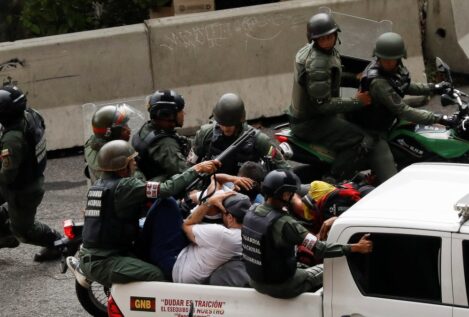 Los militares salen en defensa de Maduro: aumenta la represión en Venezuela