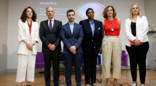 El embajador palestino acusa a Von der Leyen de dar «carta blanca al genocidio» en Palestina