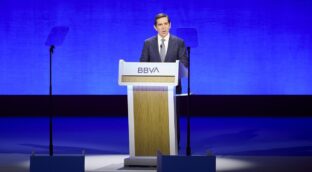 BBVA se come casi 7.000 millones en Turquía y Argentina por la elevada inflación