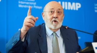 La 'fórmula Tezanos' permite al CIS clavar los escaños en Castilla y León