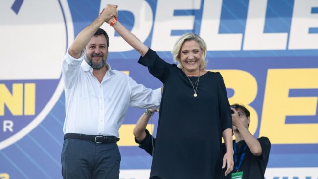 Los partidos de Le Pen y Salvini se suman a la coalición de Orbán en el Parlamento Europeo