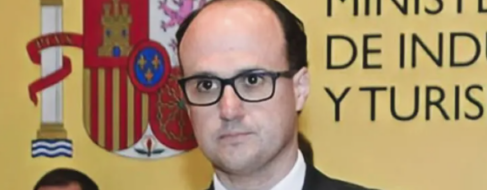 Un ex alto cargo de Industria usa una treta para esquivar los dos años de incompatibilidad