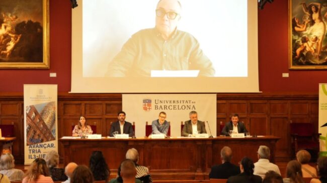 La Senior University de la Fundación DomusVi celebra la graduación de 71 nuevos alumnos