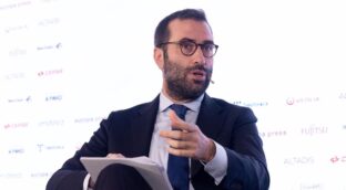 El Gobierno no detiene la fuga de empresas al exterior: una treintena se han ido tras Ferrovial