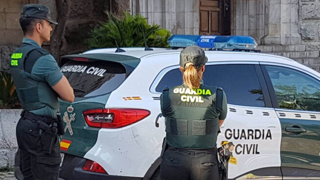 Nuevo lío en la Guardia Civil: se gastan dos millones de euros en polos llenos de taras