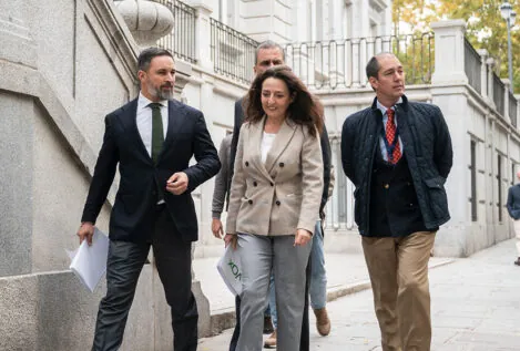 Vox se querella contra Pedro Sánchez, Félix Bolaños y el abogado general del Estado
