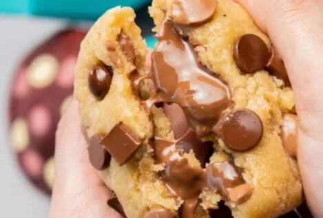 El secreto de las 'crumbl cookies' perfectas: crujientes por fuera, suaves por dentro