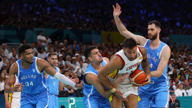 España sigue viva en los Juegos Olímpicos tras ganar a la Grecia de Antetokounmpo