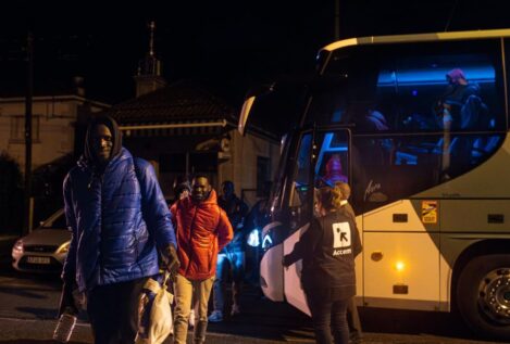 El Gobierno destina a Galicia a 470 inmigrantes procedentes de Canarias