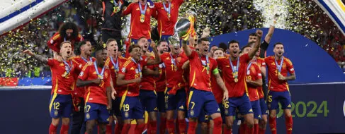 España vuelve a liderar el ranking FIFA diez años después