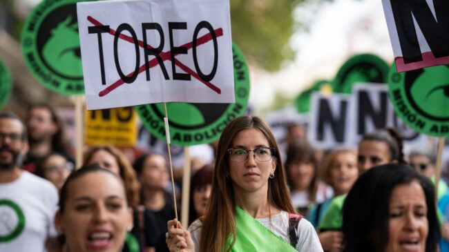 PACMA denunciará a RTVE por emitir los encierros de San Fermín en horario infantil