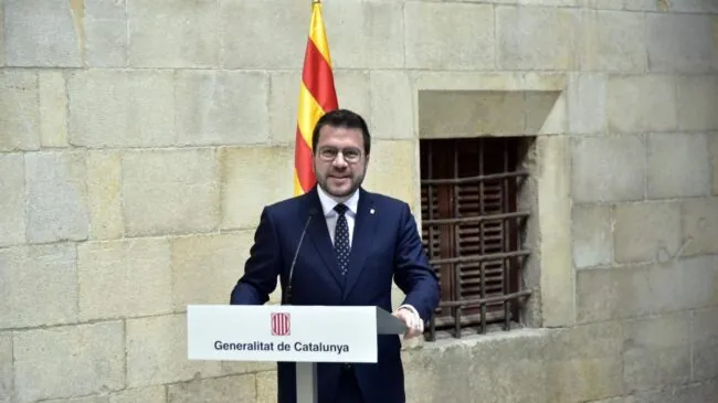 Un libro desvela que un emisario del Kremlin contactó con ERC tras llegar al Govern