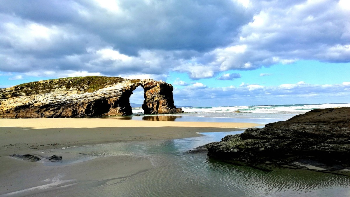 Playa de Las Catedrales: una de las más visitadas de Galicia por su increíble belleza