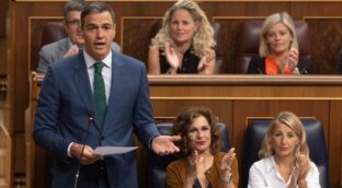 Sánchez tendrá problemas con la UE si no aprueba los impuestos a energéticas y banca