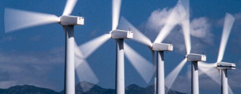 Eurocontrol embarga 83 millones de euros a España por los impagos a las renovables