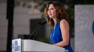 Ayuso afirma que Sánchez tiene la «cara muy dura» por no cesar al fiscal general del Estado