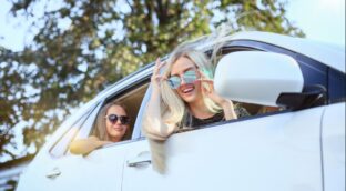 Una empresa te permite alquilar tu coche mientras no lo utilizas en vacaciones