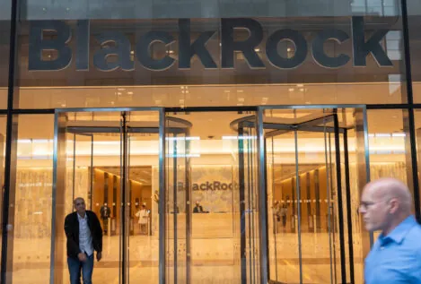 El CEO de BlackRock elogia a Bitcoin
