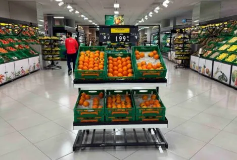Manzanas, naranjas y peras, los alimentos con el IVA rebajado que más suben de precio en julio
