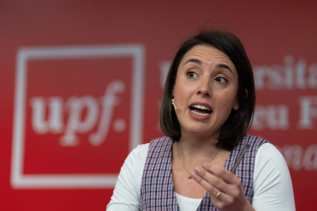 Irene Montero en Barcelona durante la campaña de las europeas