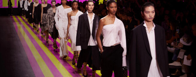 Los seis diseñadores más influyentes que dirigen las firmas de moda con más éxito