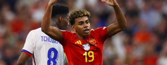 España vuelve a la final de la Eurocopa 12 años después tras una remontada frente a Francia