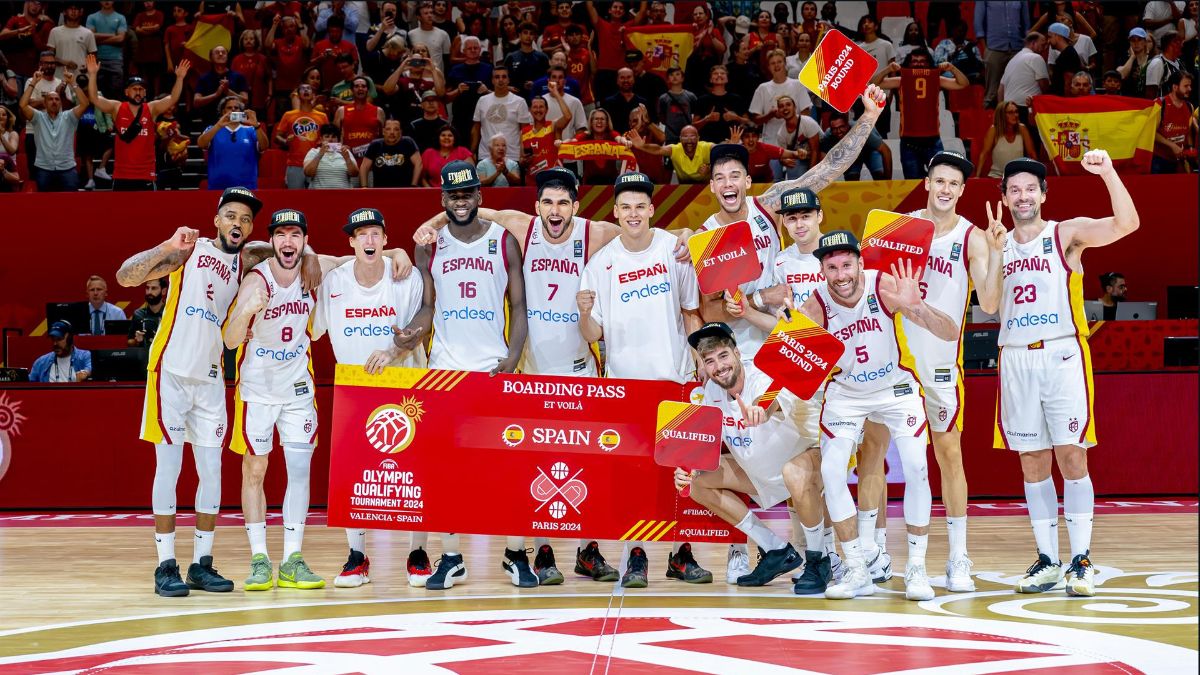 España vence también en baloncesto y sella su clasificación para los JJOO de París 2024