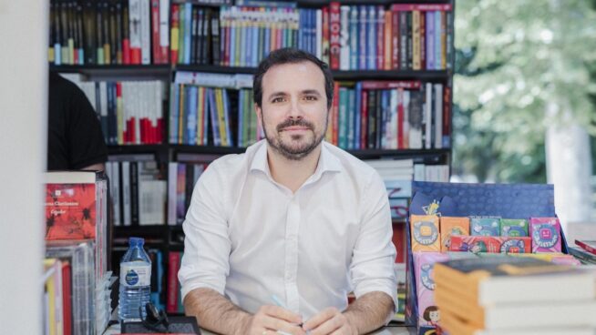 El exministro Alberto Garzón se incorporará como investigador a la UAB