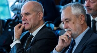 El Constitucional plantea exonerar a Griñán y reducir la inhabilitación a Chaves