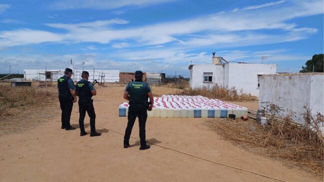 Detenido en Huelva por almacenar 10.000 litros de combustible para abastecer a narcolanchas